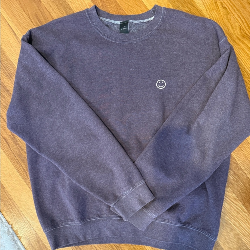 crewneck sweatshirt- isabelle’s cabinet